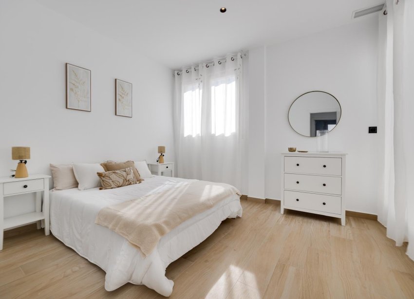 Obra nueva - Villa - Torrevieja - Aguas Nuevas