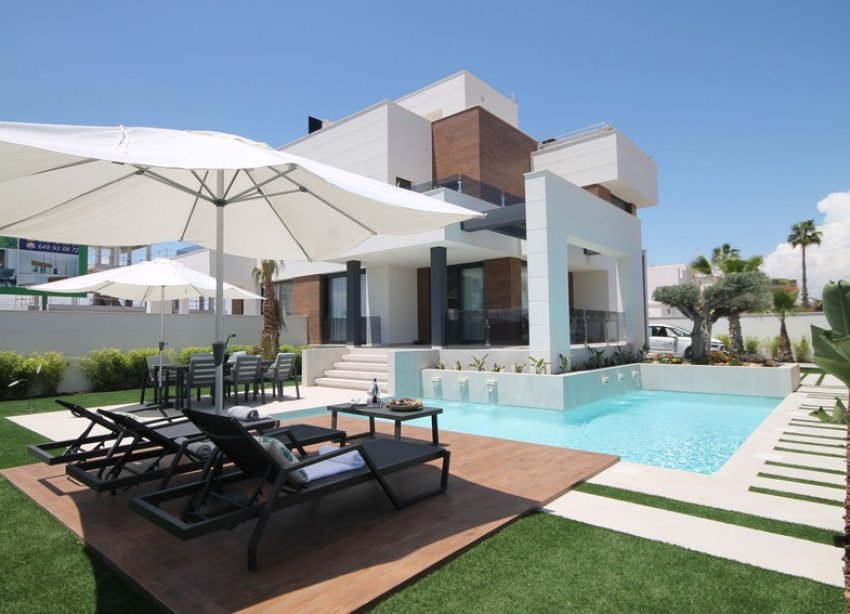 Obra nueva - Villa - Torrevieja - El Chaparal