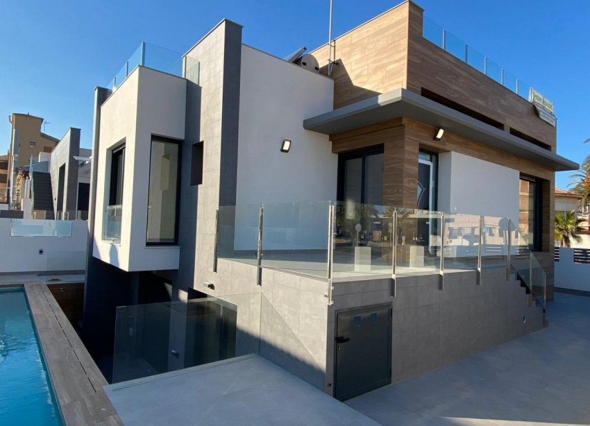 Obra nueva - Villa - Torrevieja - La Mata Pueblo