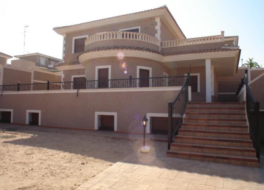 Obra nueva - Villa - Torrevieja - Los Altos