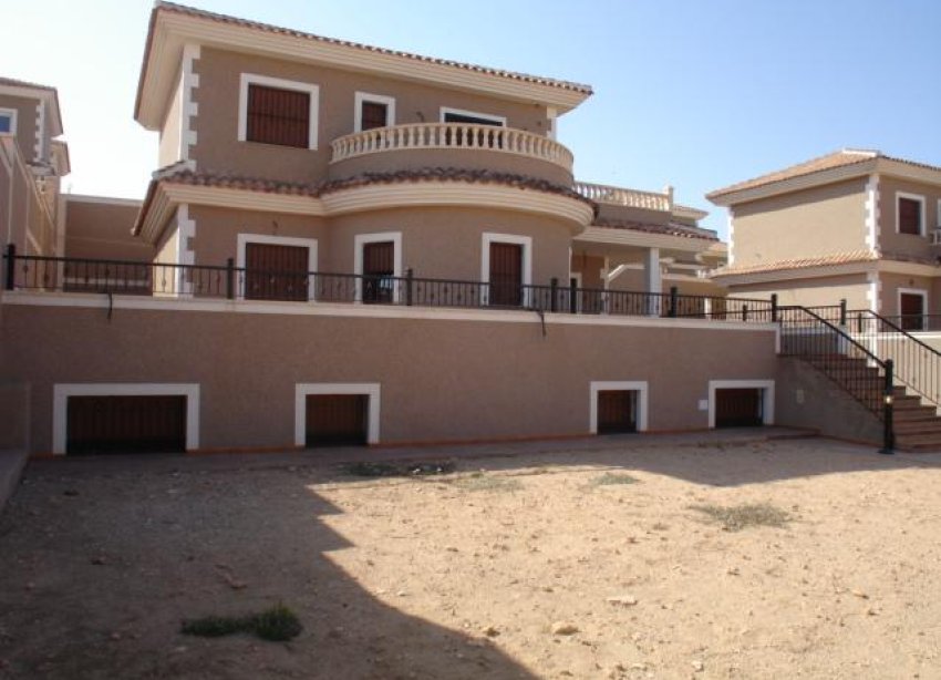 Obra nueva - Villa - Torrevieja - Los Altos