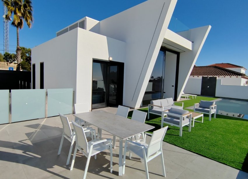 Obra nueva - Villa - Torrevieja - Los Balcones - Los Altos del Edén