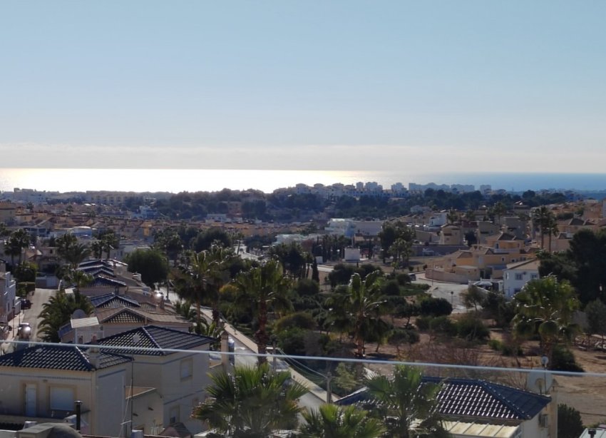 Obra nueva - Villa - Torrevieja - Los Balcones - Los Altos del Edén