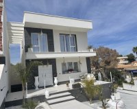 Obra nueva - Villa - Torrevieja - Los Balcones
