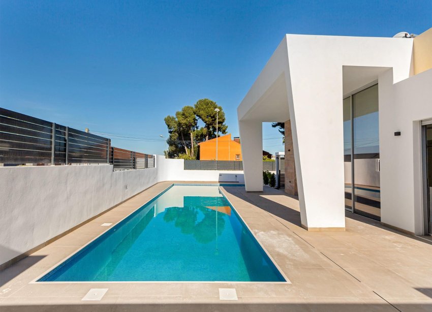 Obra nueva - Villa - Torrevieja - Los Balcones