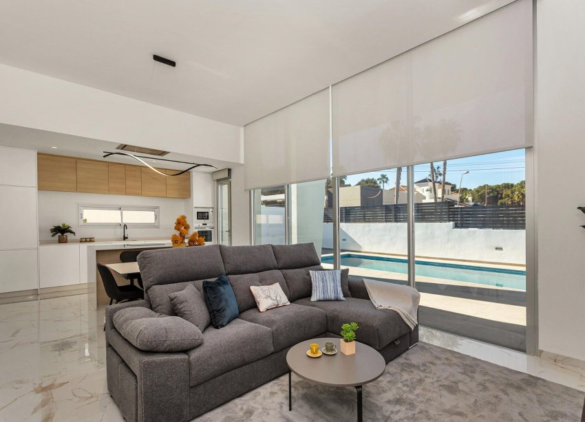 Obra nueva - Villa - Torrevieja - Los Balcones