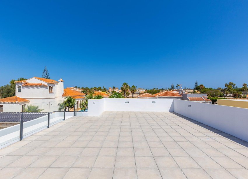 Obra nueva - Villa - Torrevieja - Los Balcones