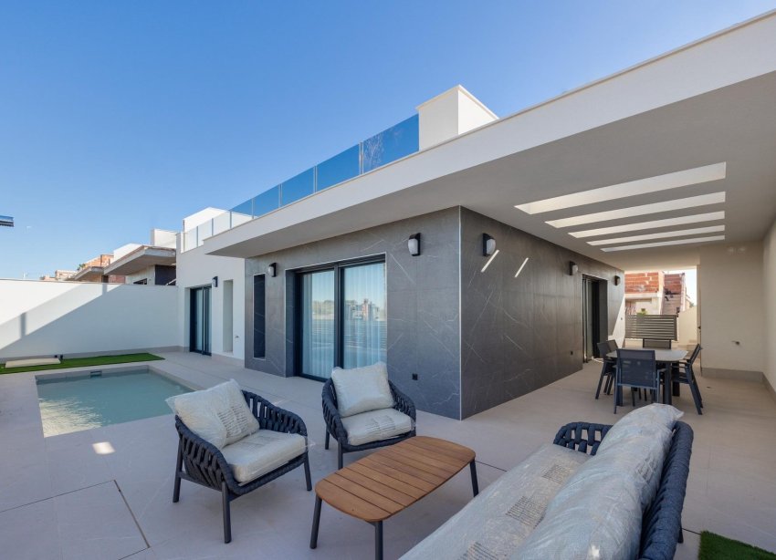 Obra nueva - Villa - Torrevieja - Sector 25