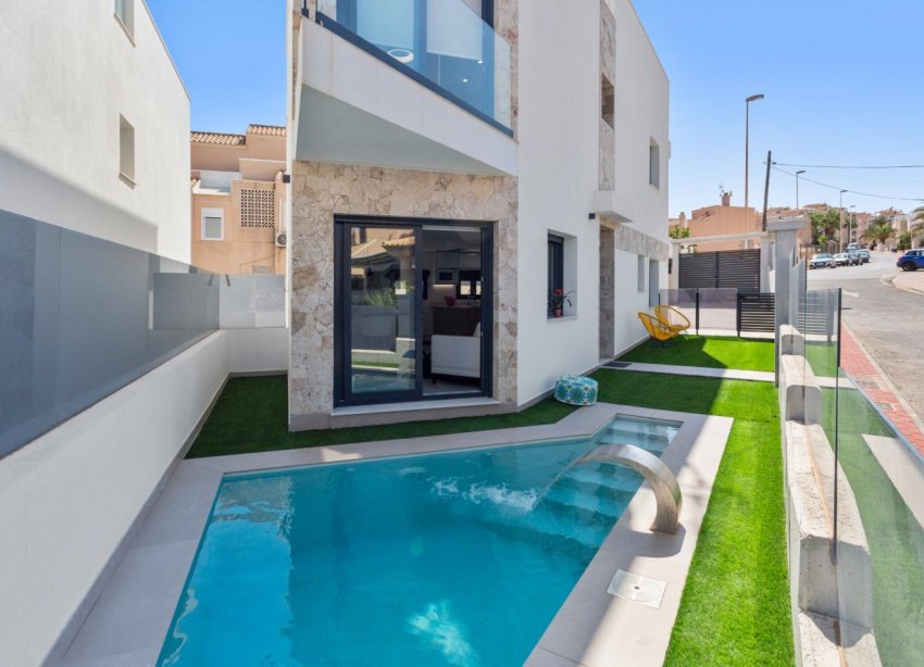 Obra nueva - Villa - Torrevieja - Torrejón