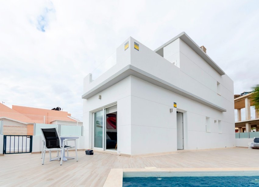 Obra nueva - Villa - Torrevieja - Torreta