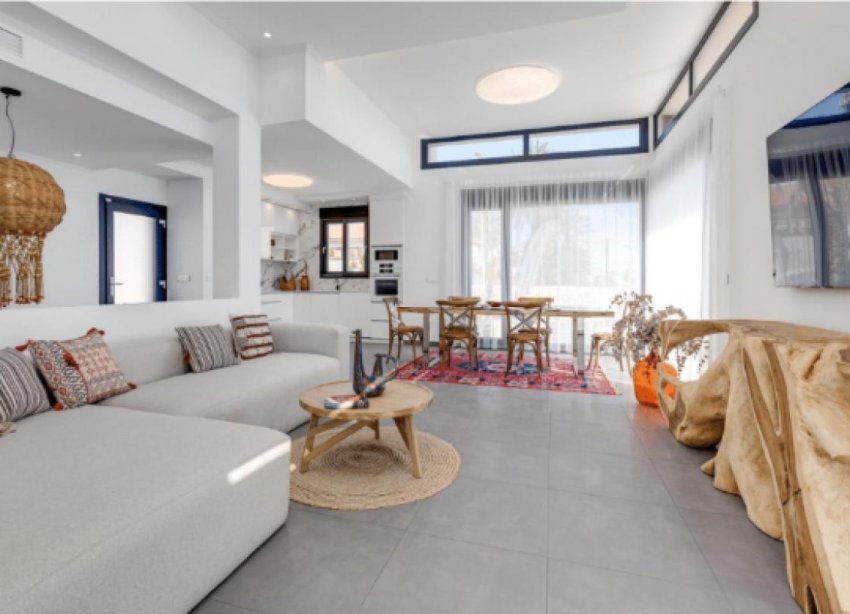 Obra nueva - Villa - Torrevieja