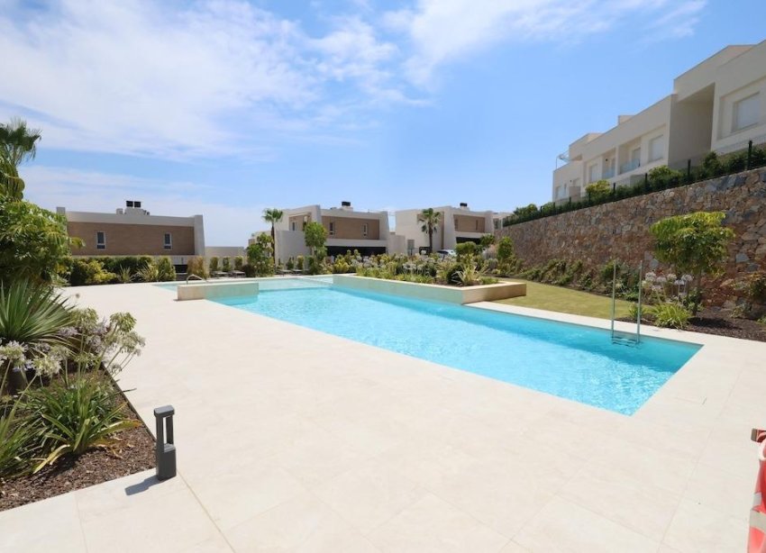 Resale - Apartament / Duplex - Algorfa - Comunidad valenciana