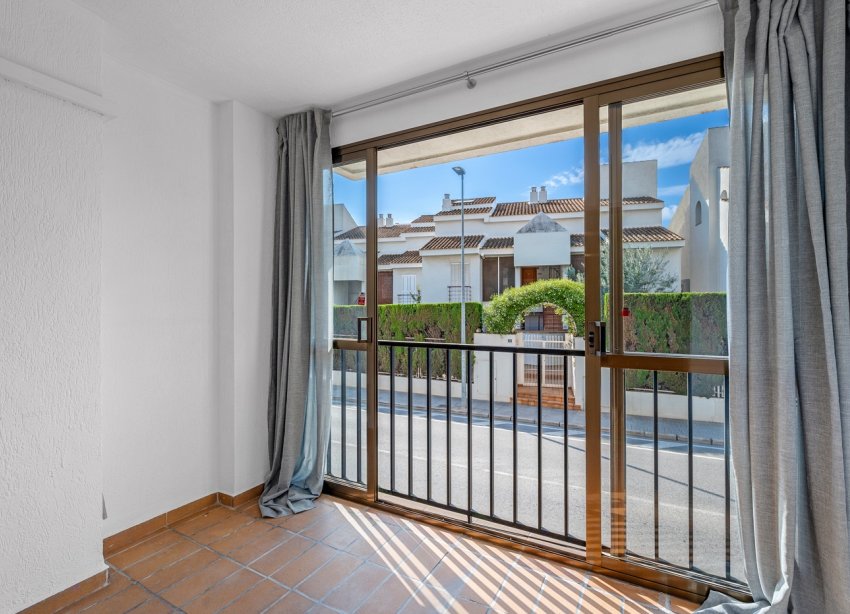 Resale - Apartament / Duplex - Altea
