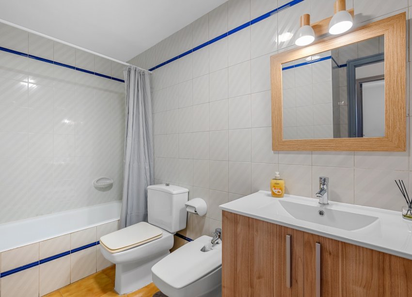 Resale - Apartament / Duplex - Altea