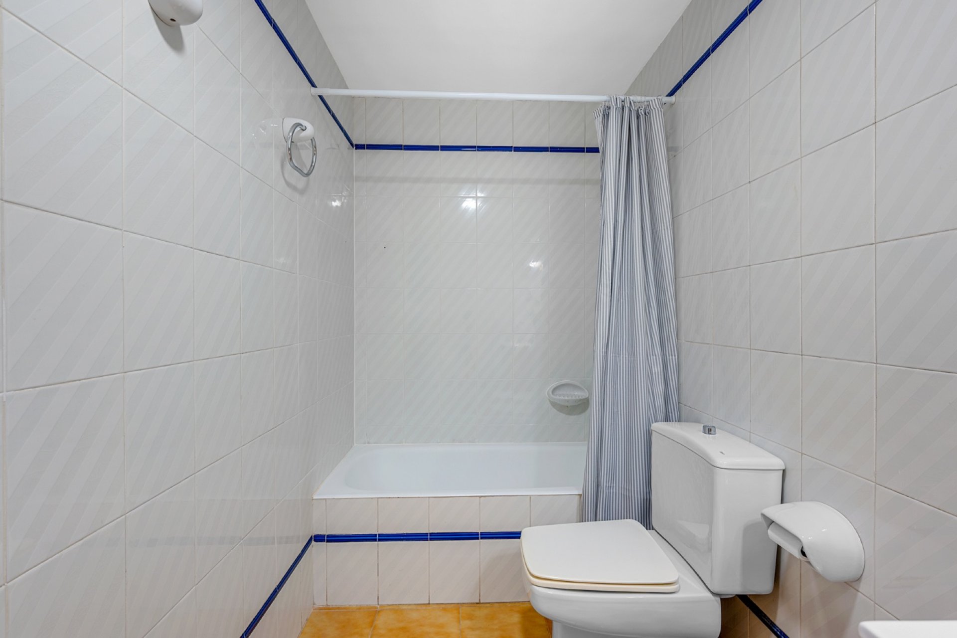 Resale - Apartament / Duplex - Altea