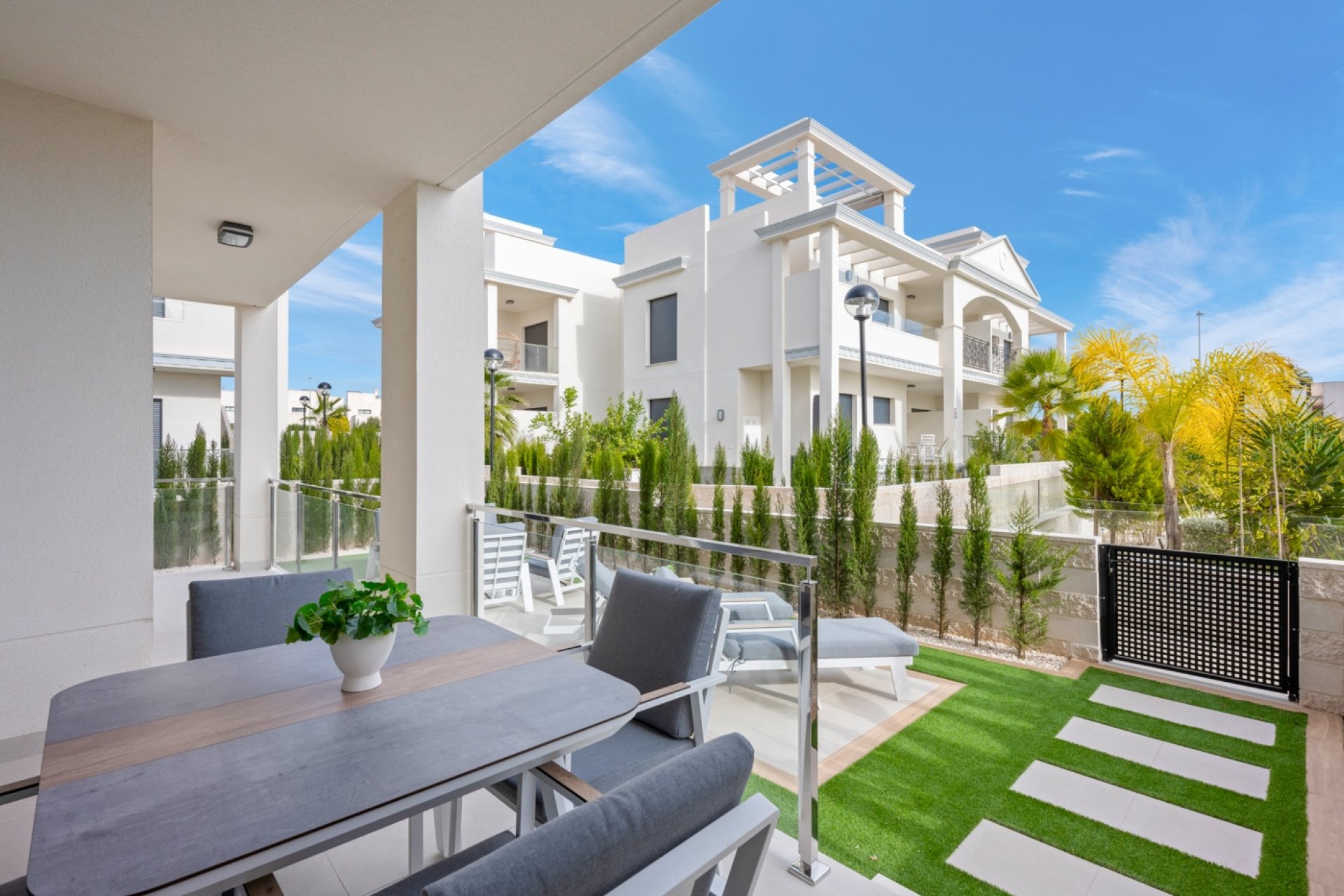 Resale - Apartament / Duplex - Ciudad Quesada