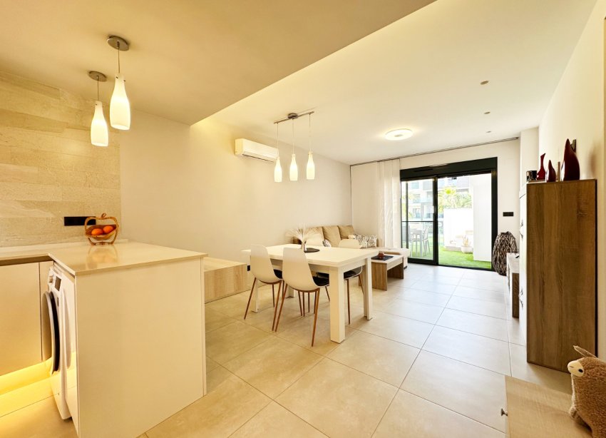 Resale - Apartament / Duplex - Guardamar del Segura - El Raso