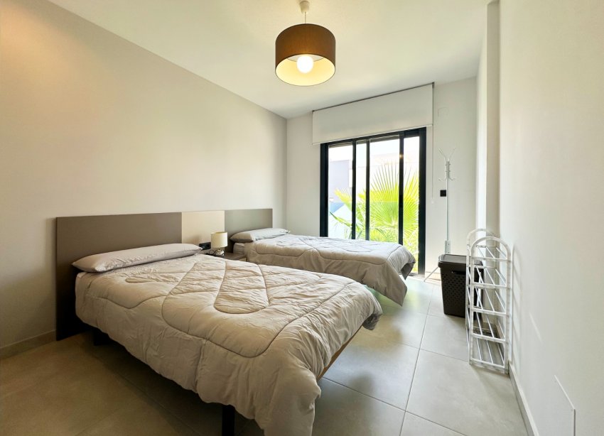 Resale - Apartament / Duplex - Guardamar del Segura - El Raso