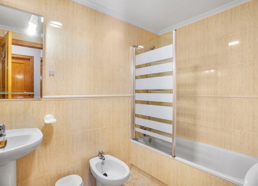 Resale - Apartament / Duplex - La Mata - Playa