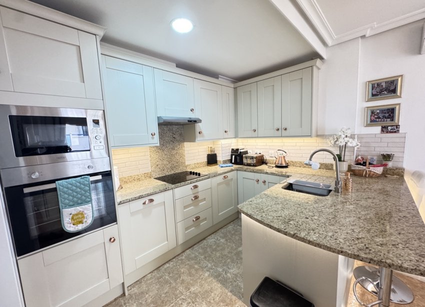 Resale - Apartament / Duplex - Orihuela Costa - Cabo Roig