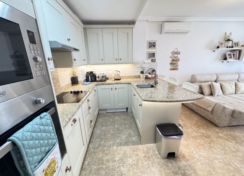 Resale - Apartament / Duplex - Orihuela Costa - Cabo Roig