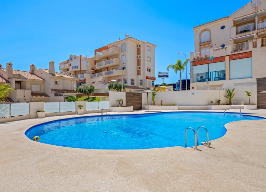 Resale - Apartament / Duplex - Orihuela Costa - Cabo Roig