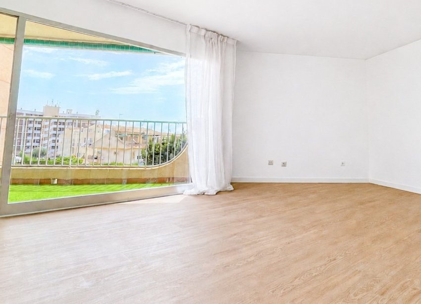 Resale - Apartament / Duplex - Orihuela Costa - Cabo Roig