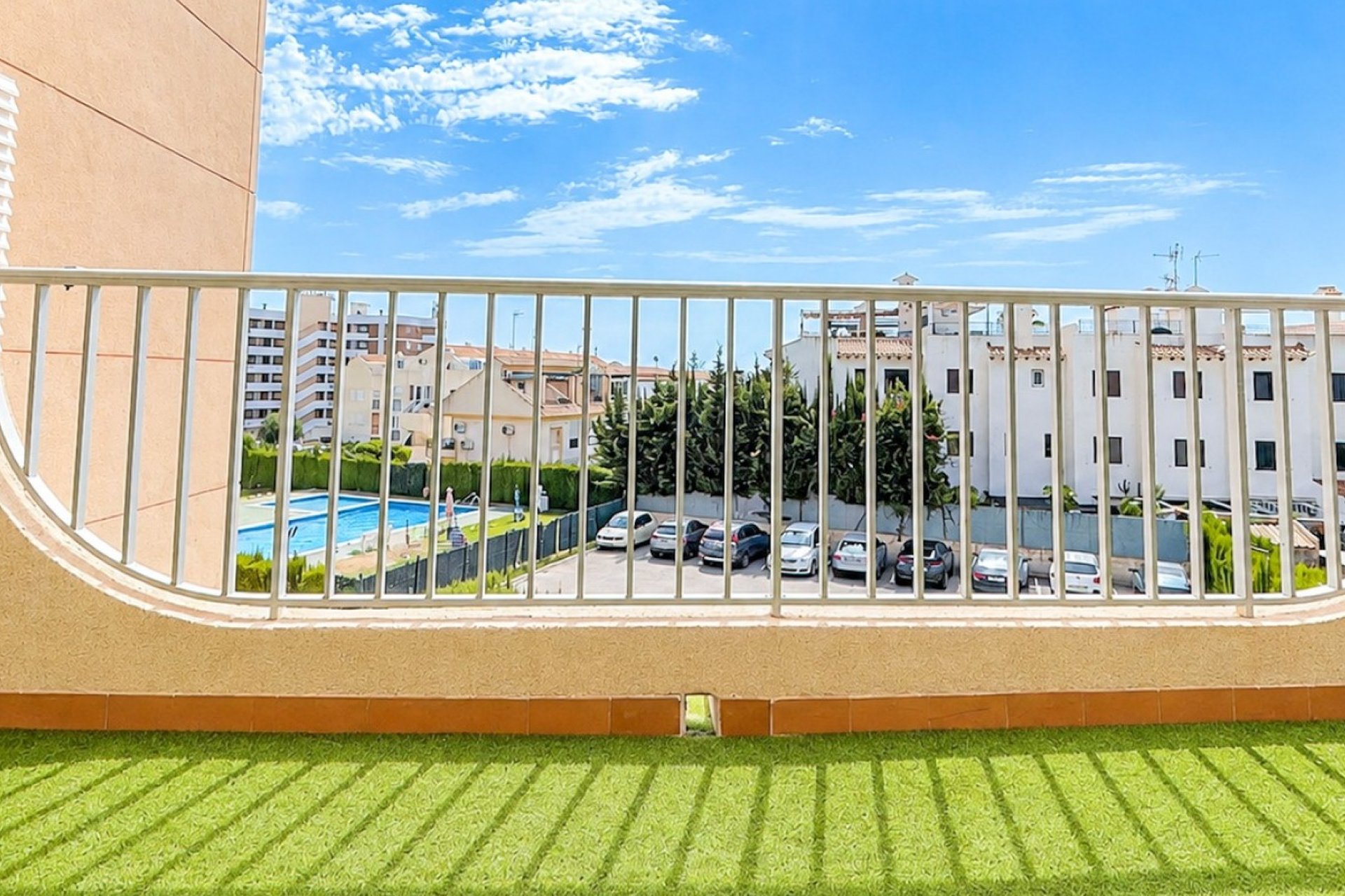 Resale - Apartament / Duplex - Orihuela Costa - Cabo Roig