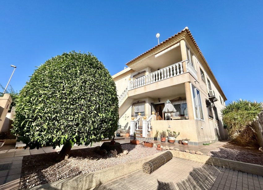 Resale - Apartament / Duplex - Orihuela Costa - Cabo Roig