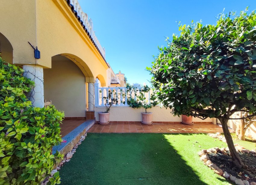 Resale - Apartament / Duplex - Orihuela Costa - Cabo Roig