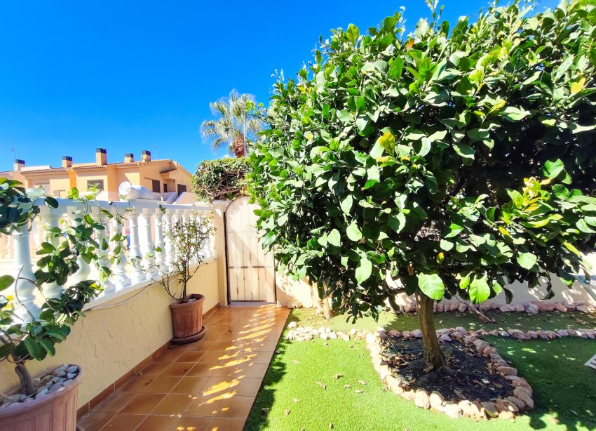 Resale - Apartament / Duplex - Orihuela Costa - Cabo Roig