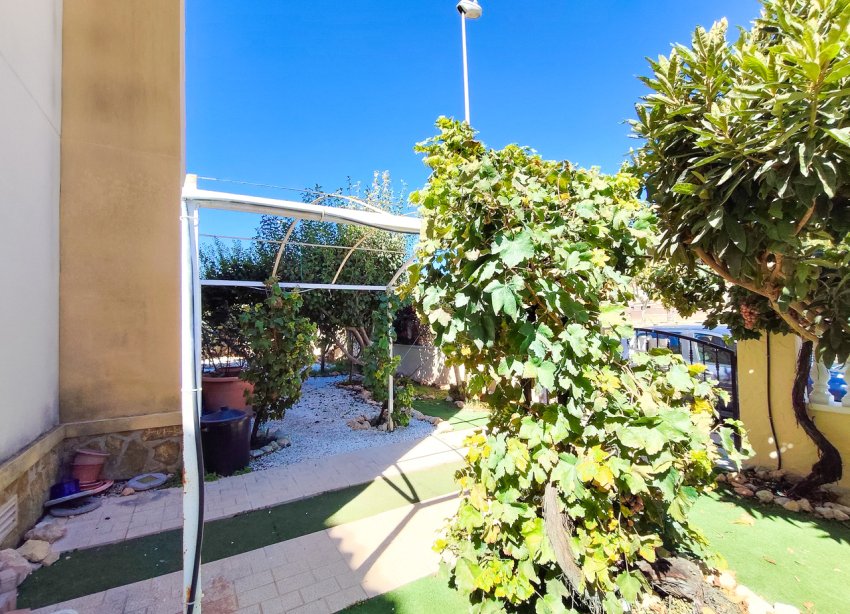 Resale - Apartament / Duplex - Orihuela Costa - Cabo Roig