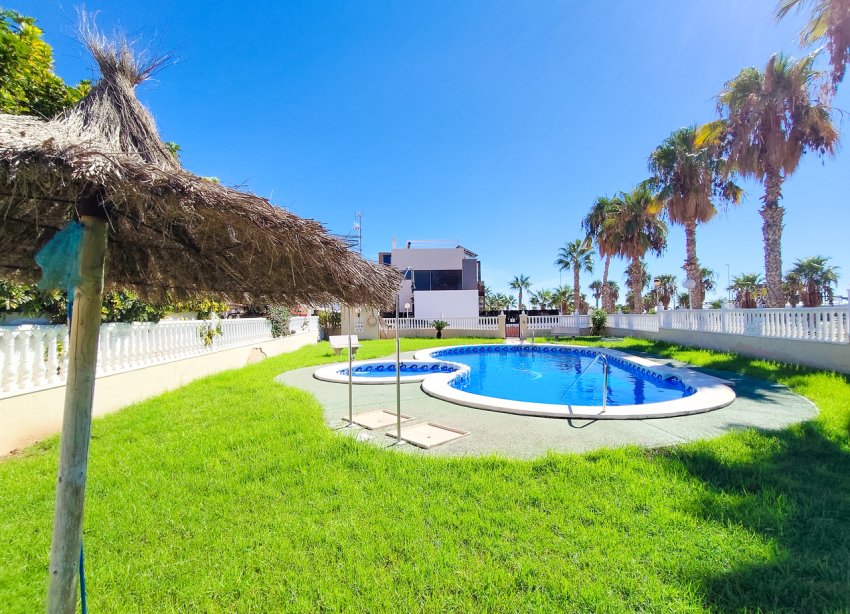 Resale - Apartament / Duplex - Orihuela Costa - Cabo Roig