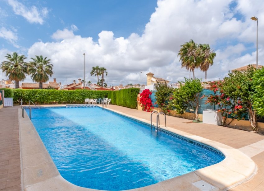 Resale - Apartament / Duplex - Orihuela Costa - La Florida