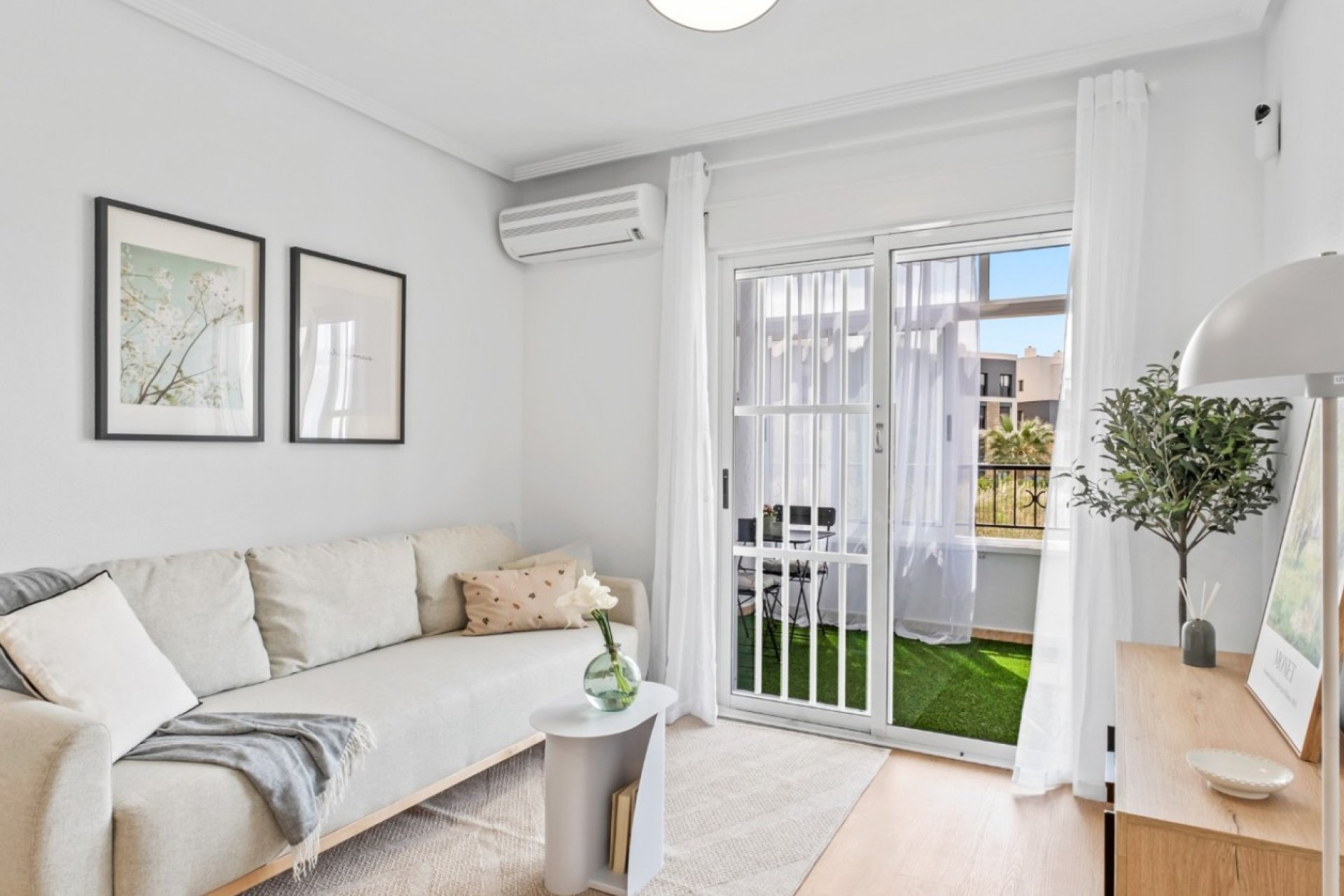 Resale - Apartament / Duplex - Orihuela Costa - La Florida