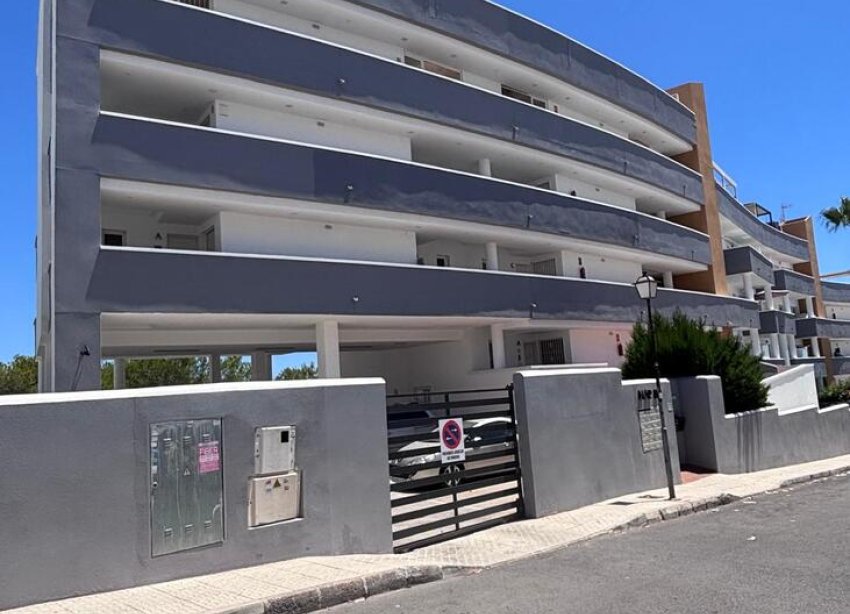 Resale - Apartament / Duplex - Orihuela Costa - La Fuente