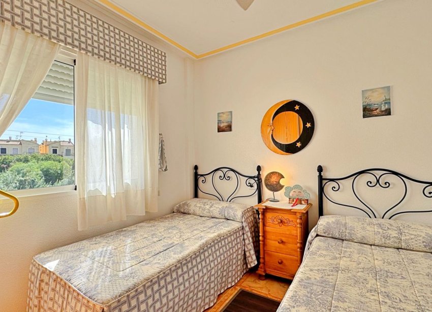 Resale - Apartament / Duplex - Orihuela Costa - La Zenia
