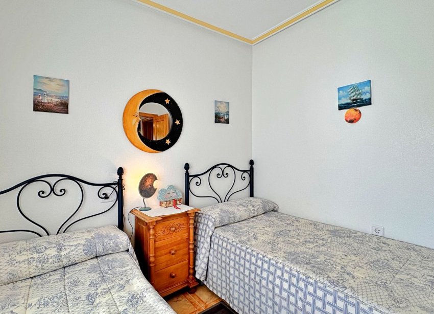 Resale - Apartament / Duplex - Orihuela Costa - La Zenia