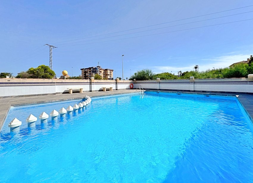 Resale - Apartament / Duplex - Orihuela Costa - La Zenia