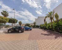 Resale - Apartament / Duplex - Orihuela Costa - La Zenia