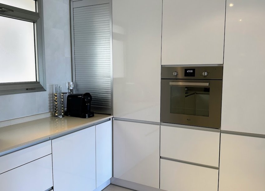 Resale - Apartament / Duplex - Orihuela Costa - La Zenia