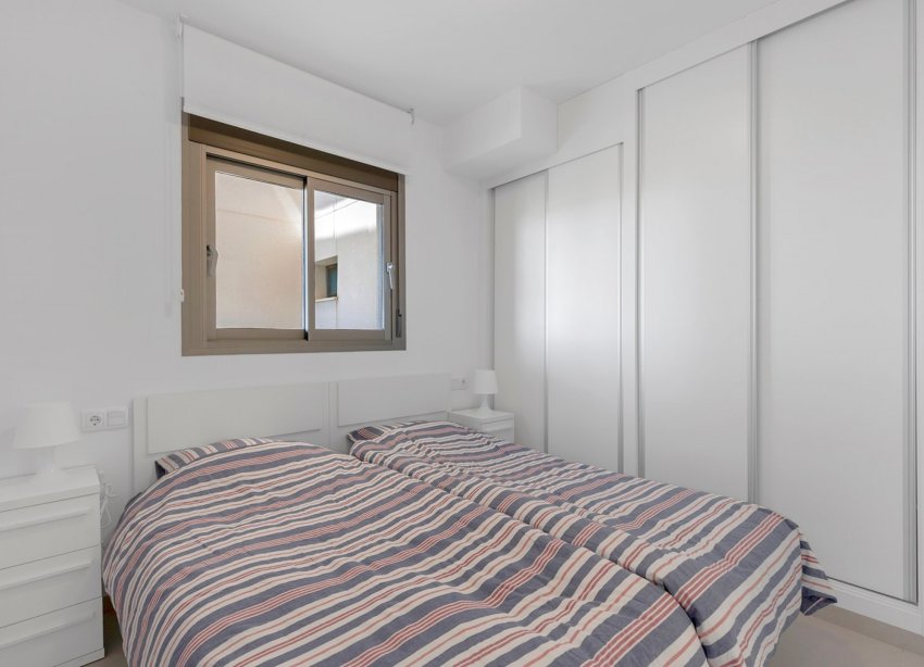 Resale - Apartament / Duplex - Orihuela Costa - La Zenia
