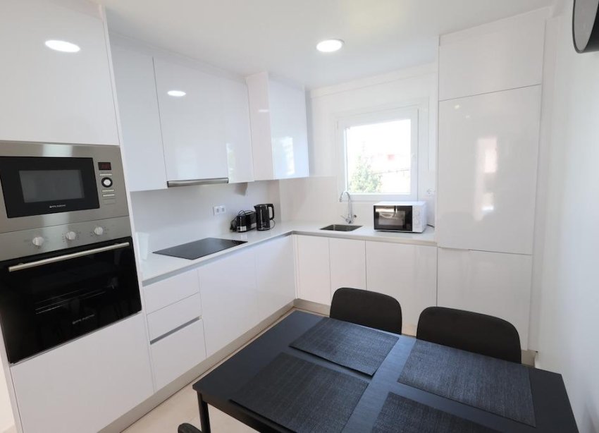 Resale - Apartament / Duplex - Orihuela Costa - La Zenia