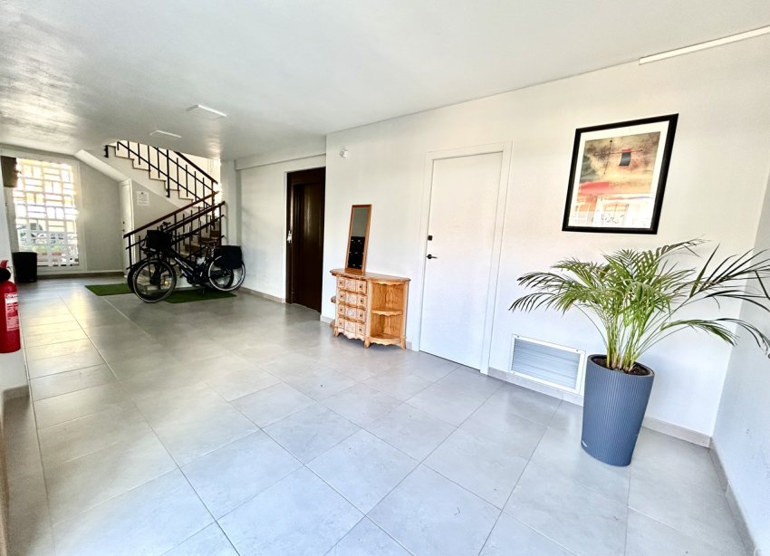 Resale - Apartament / Duplex - Orihuela Costa - La Zenia