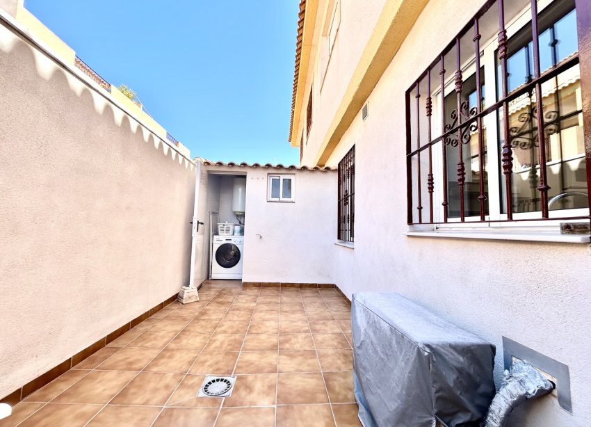 Resale - Apartament / Duplex - Orihuela Costa - La Zenia