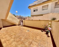 Resale - Apartament / Duplex - Orihuela Costa - La Zenia