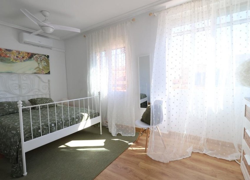 Resale - Apartament / Duplex - Orihuela Costa - La Zenia