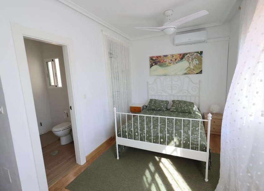 Resale - Apartament / Duplex - Orihuela Costa - La Zenia