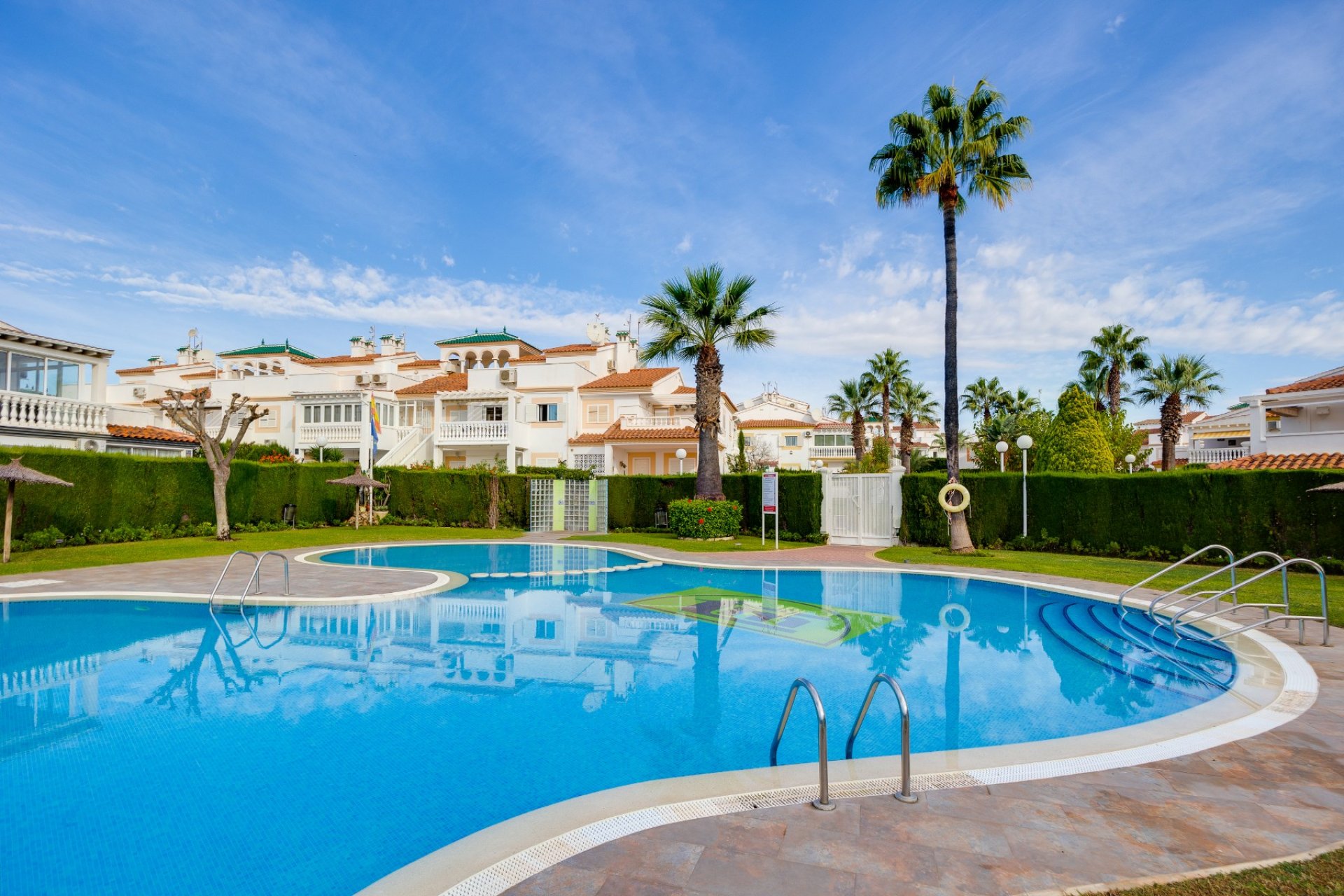 Resale - Apartament / Duplex - Orihuela Costa - La Zenia