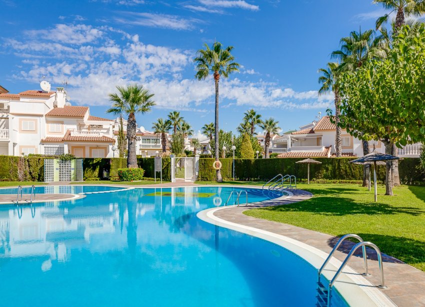 Resale - Apartament / Duplex - Orihuela Costa - La Zenia